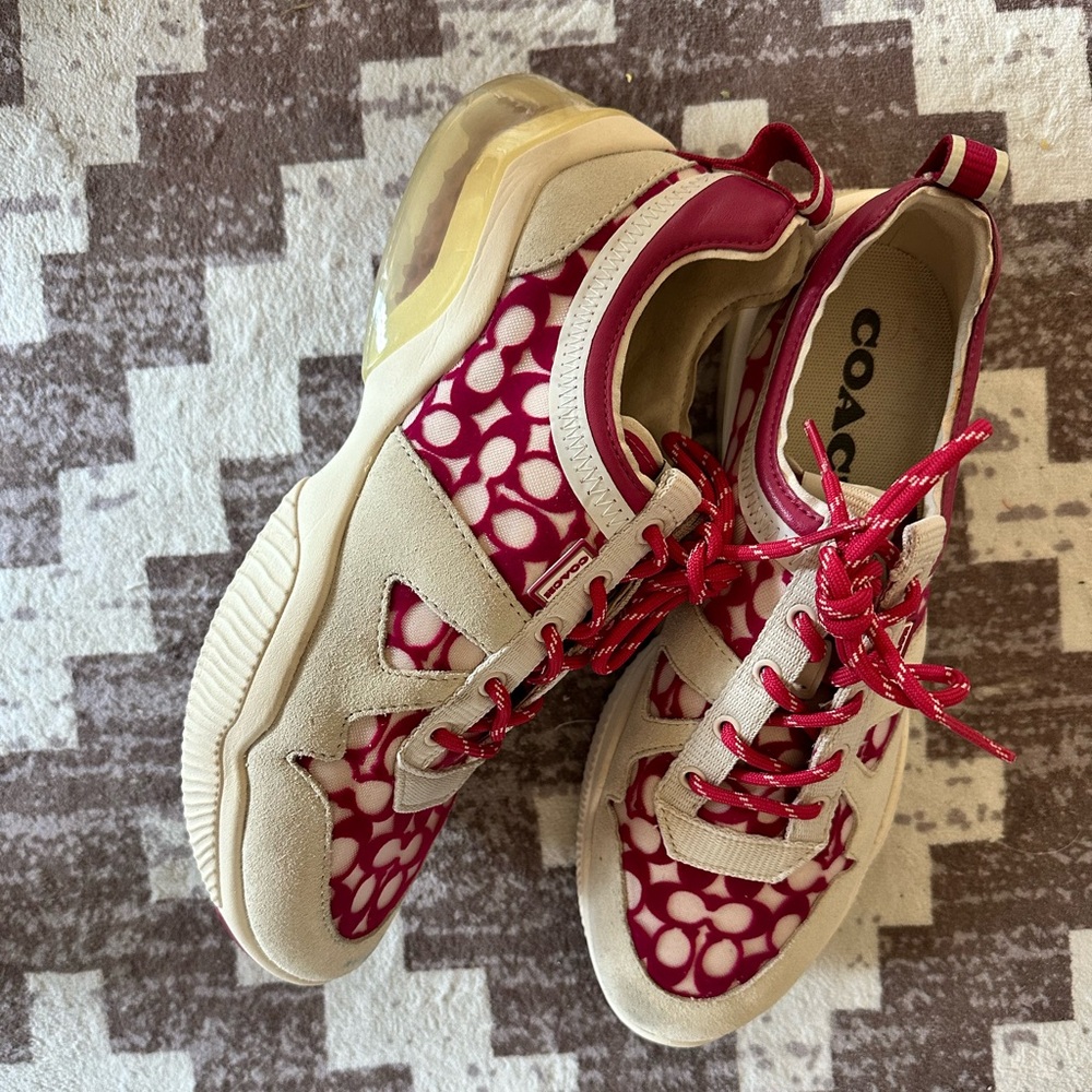 Hibiscus Coach Athletic Shoes